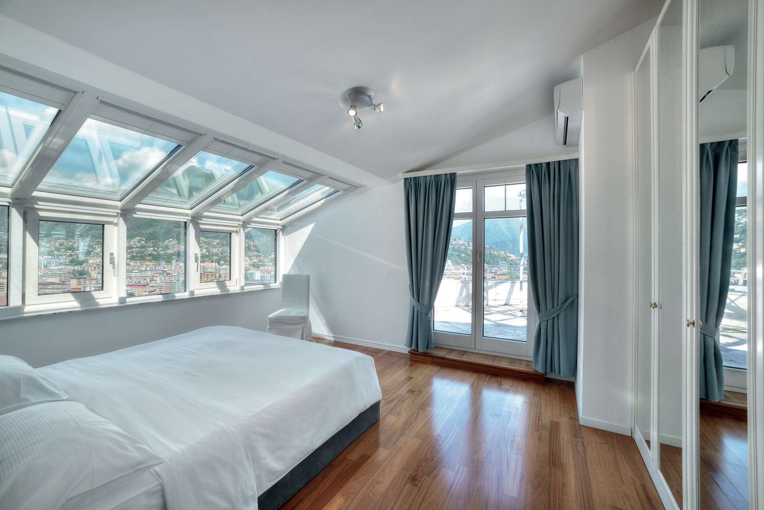 Roof Top, Grand, Suite