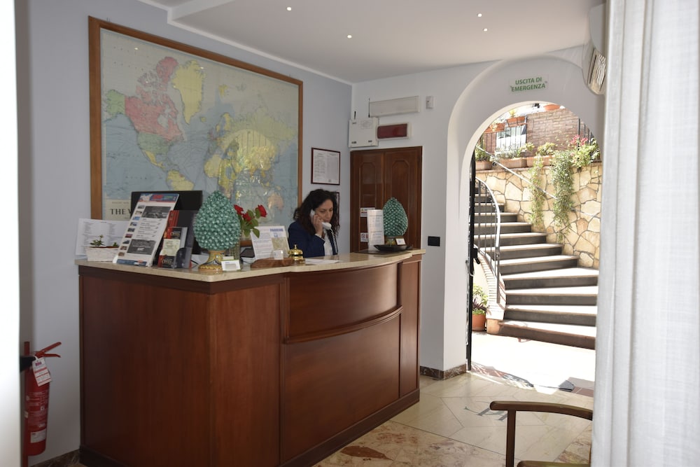 Hotel Condor 9/71