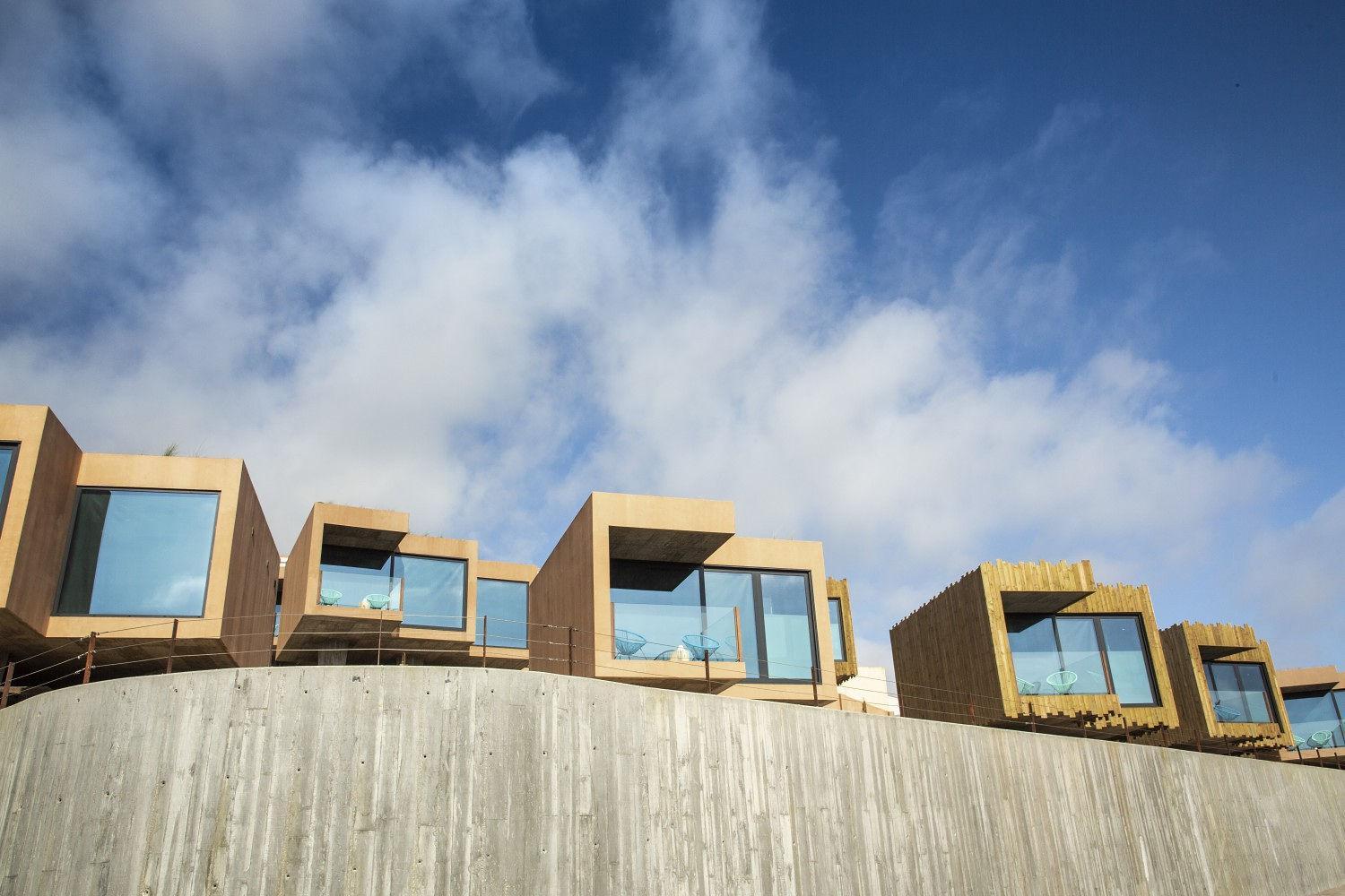 Noah Surf House 47/50