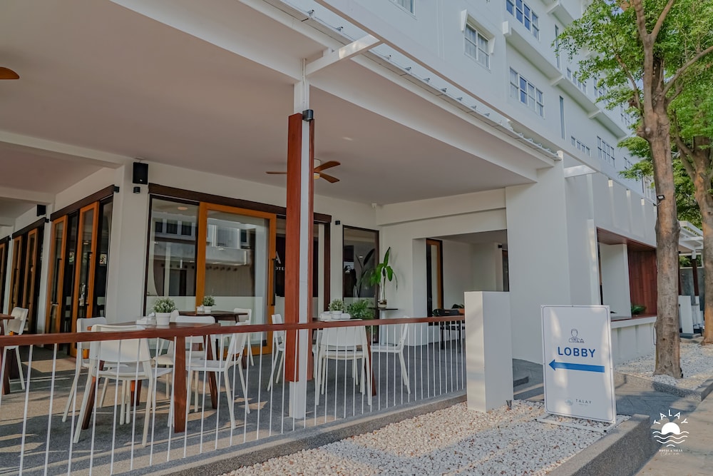 Talay Hotel & Villa 7/50