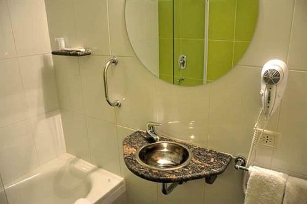 ROBERTA ROSA DE FONTANA SUITES 37/41