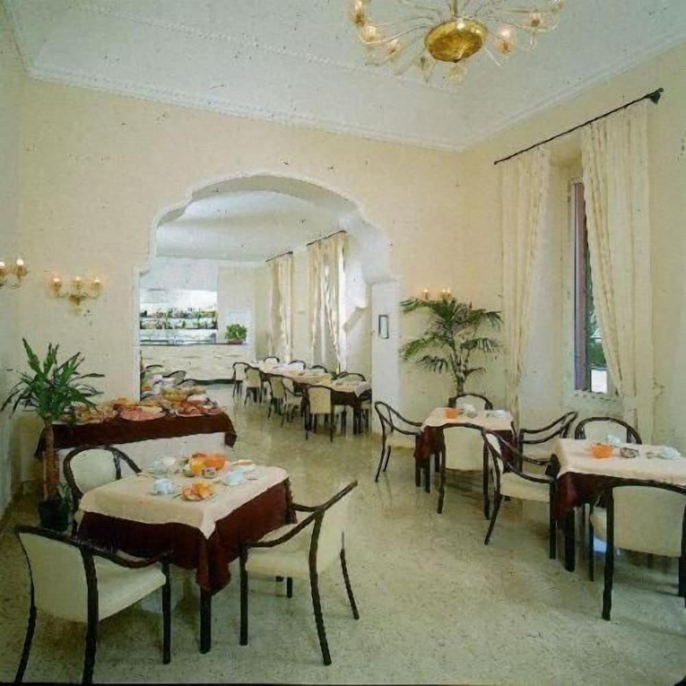 Grand Hotel Mediterranee 49/69