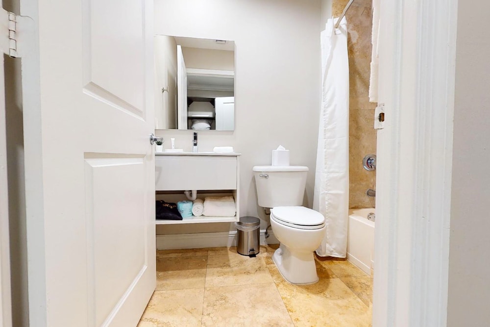 جناح بسرير كينج، Nuvo Suites Hotel - Miami / Doral 6/7