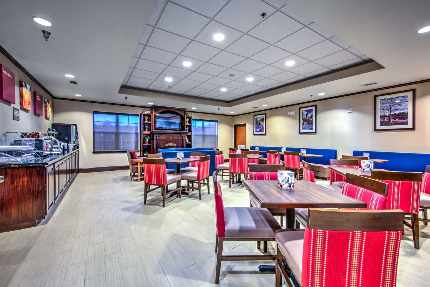 Comfort Suites Tomball Medical Center, TX 48/57