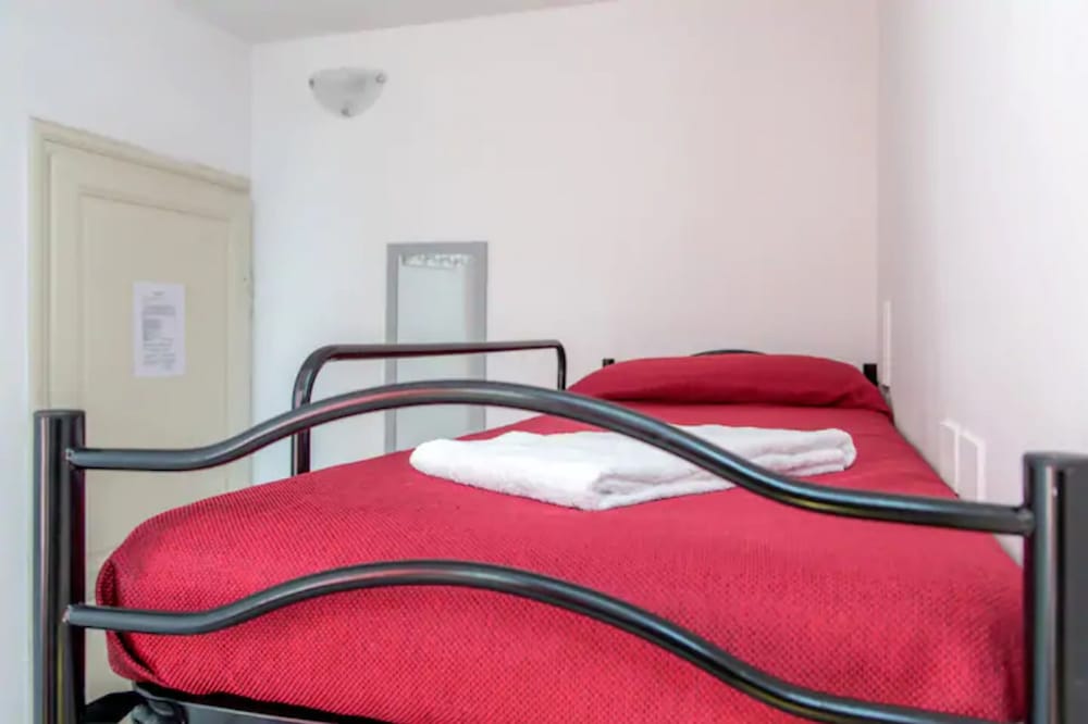 L'Aranceto Guest House 10/50