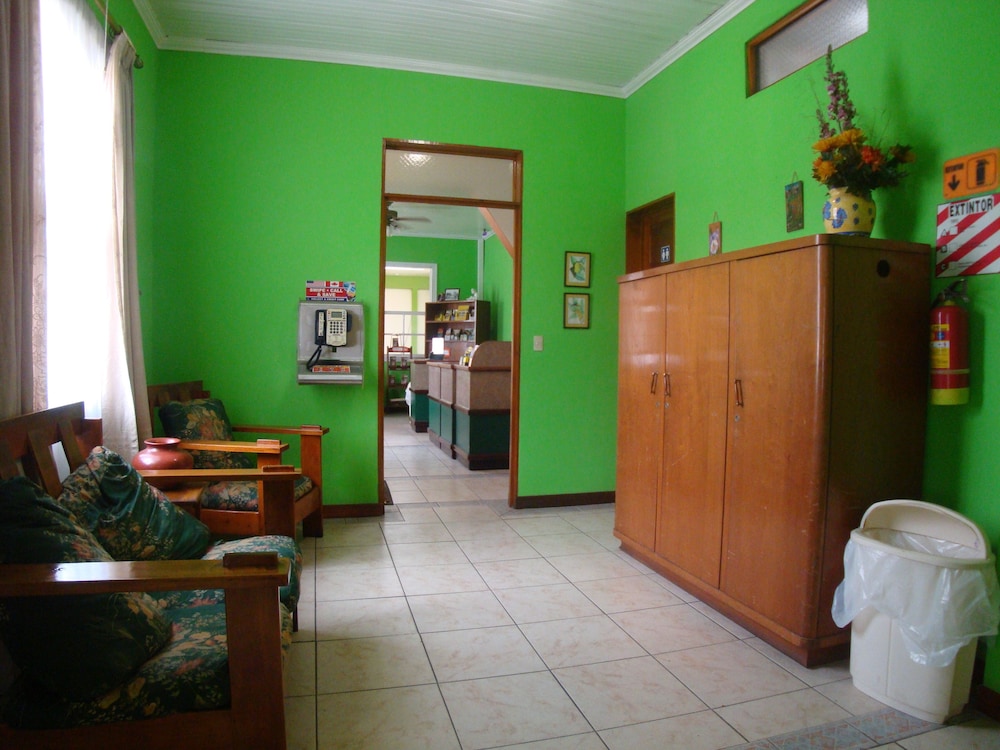 La Guaria Inn And Suites Hotel 47/65