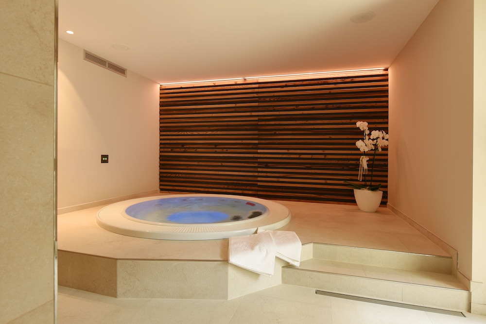 Dolomeet Boutique Hotel 25/50