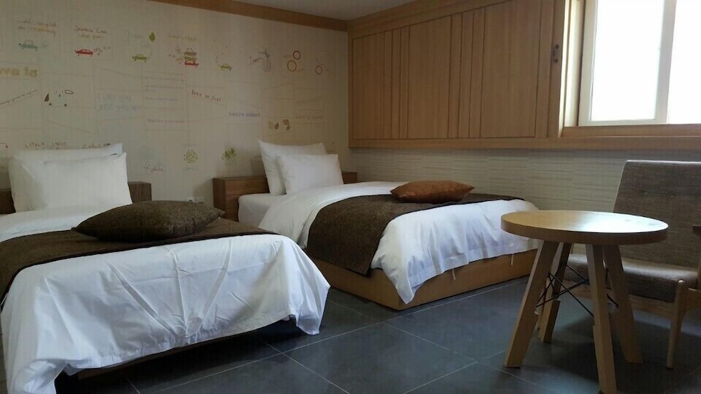 Orsay Hotel 15/38