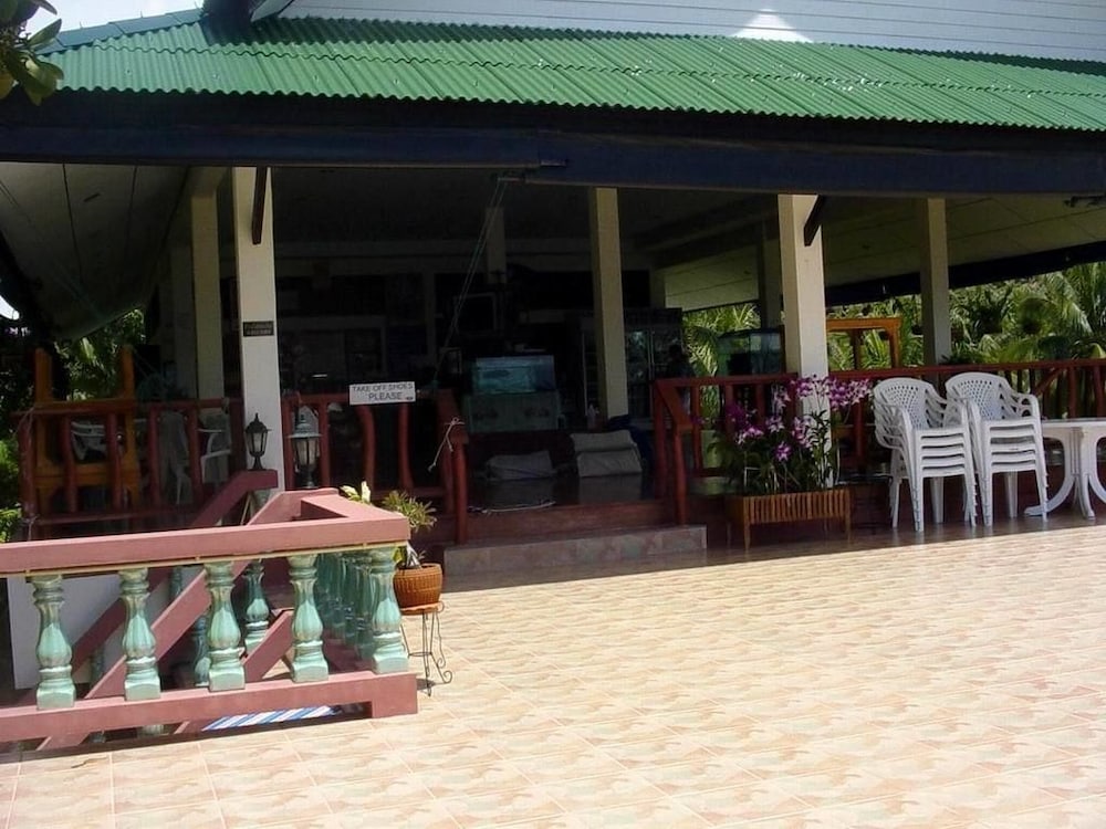 Golden Hill Resort 4/33