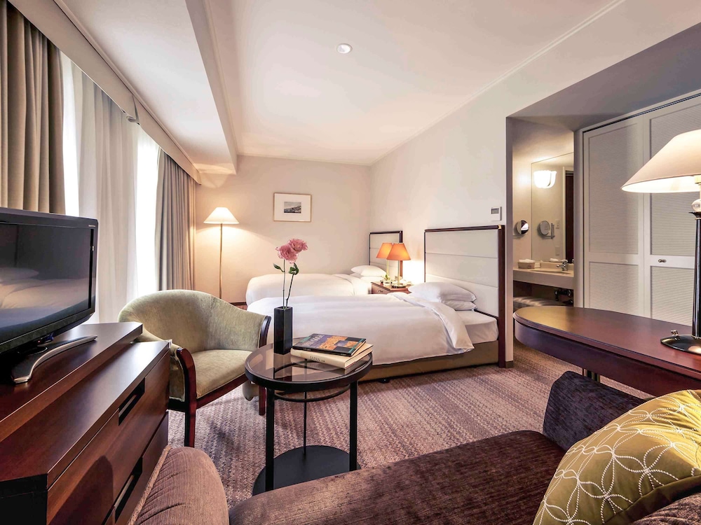 Mercure Nagoya Cypress 7/61