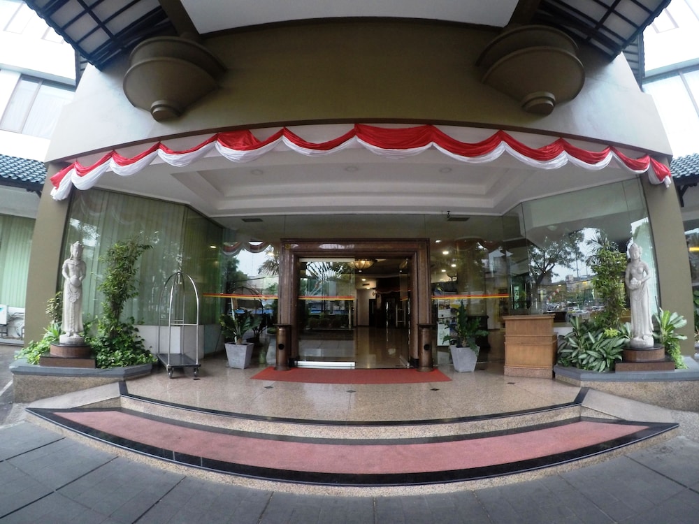 Kedaton Hotel 4/66