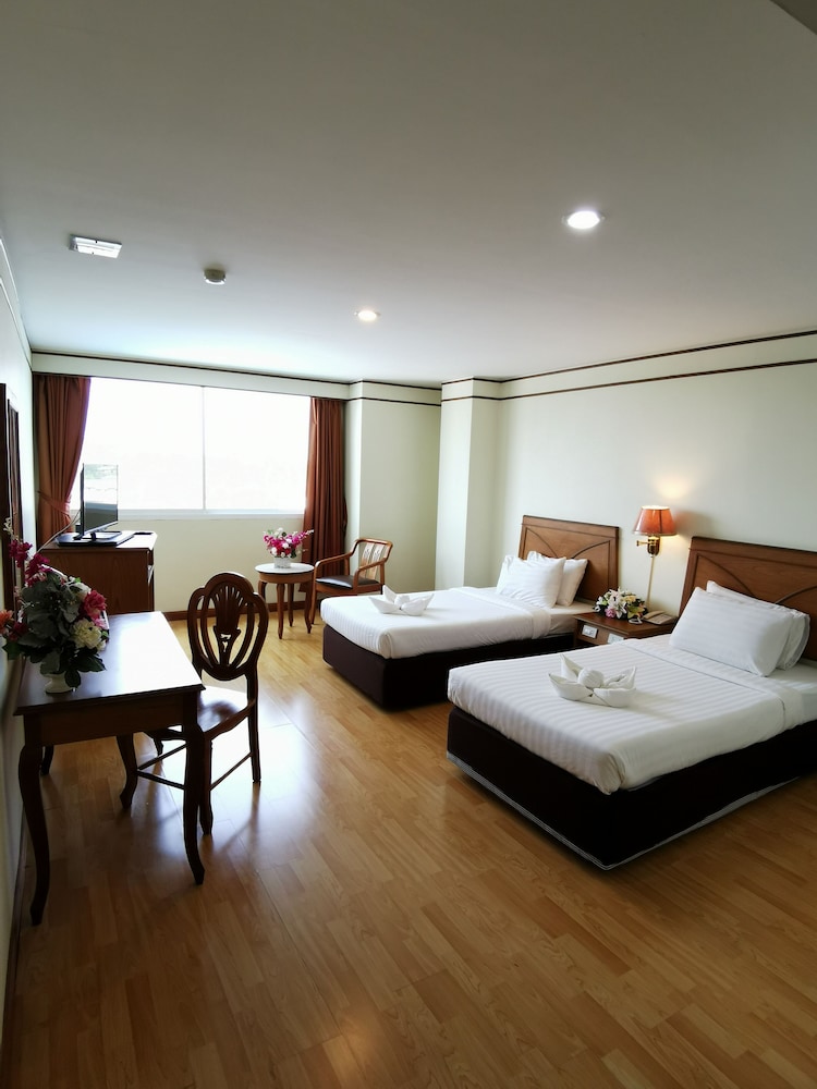 Morakot Hotel Chumphon 26/66