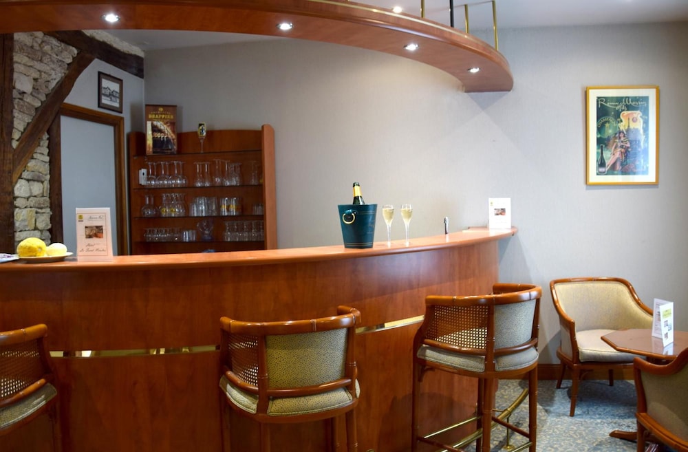 HOTEL LE SAINT-NICOLAS 26/35