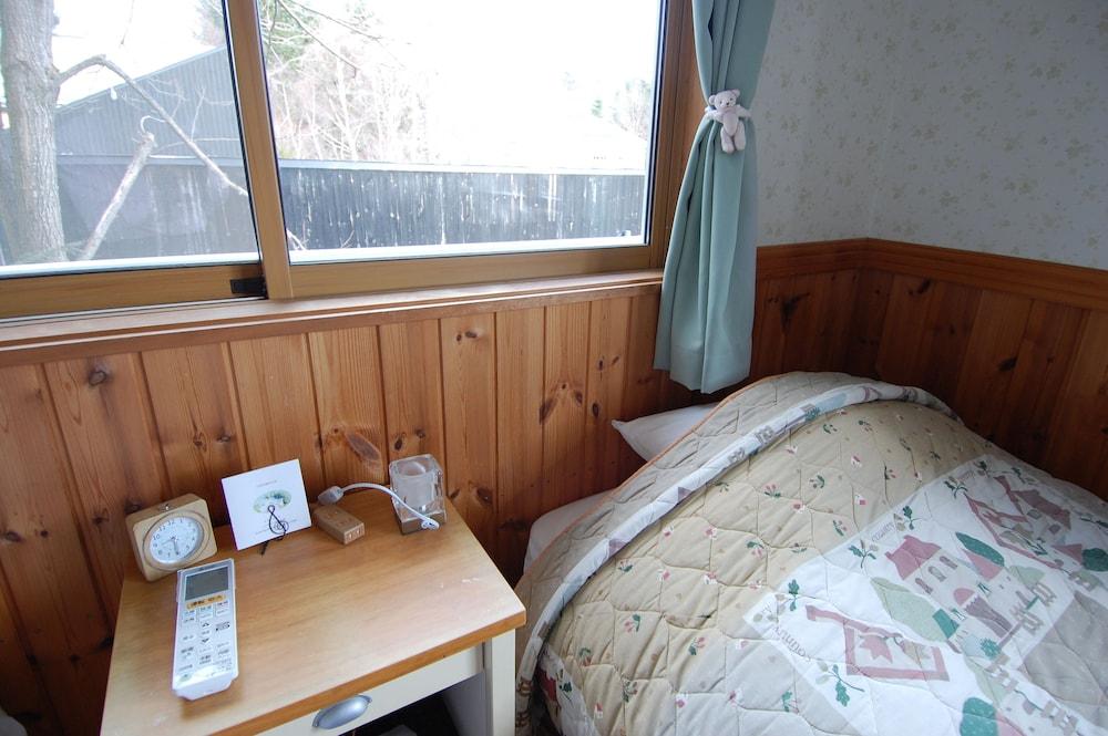 Room, Twin Beds, Deck Bathroom