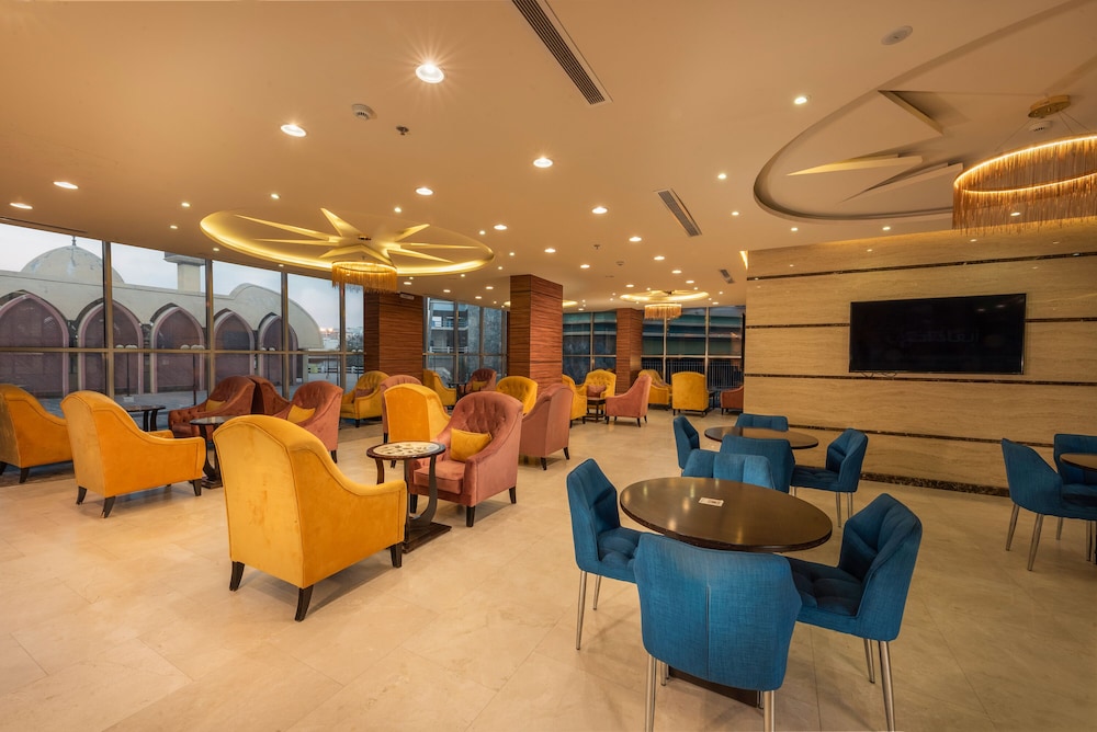 بلو إن(Blue Inn Hotel) 24/39