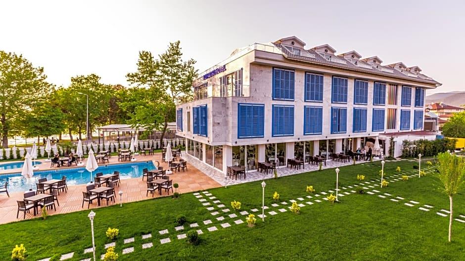 Limnades Hotel 5/32