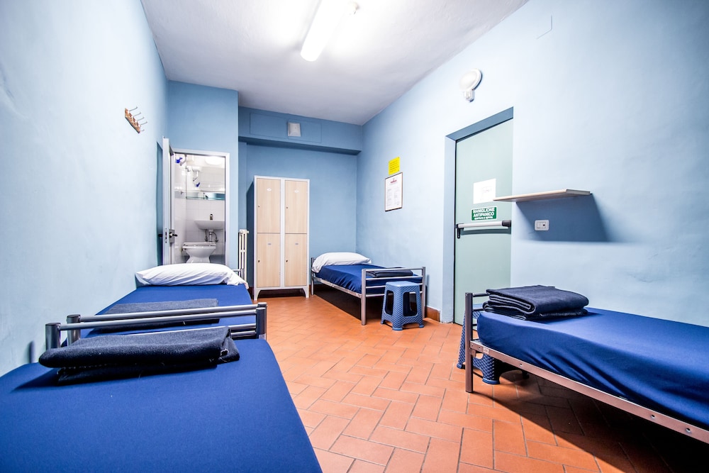 Hostel Santa Monaca 30/50