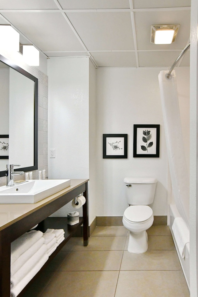 Country Inn and Suites By Radisson Mount Morris NY 17/28