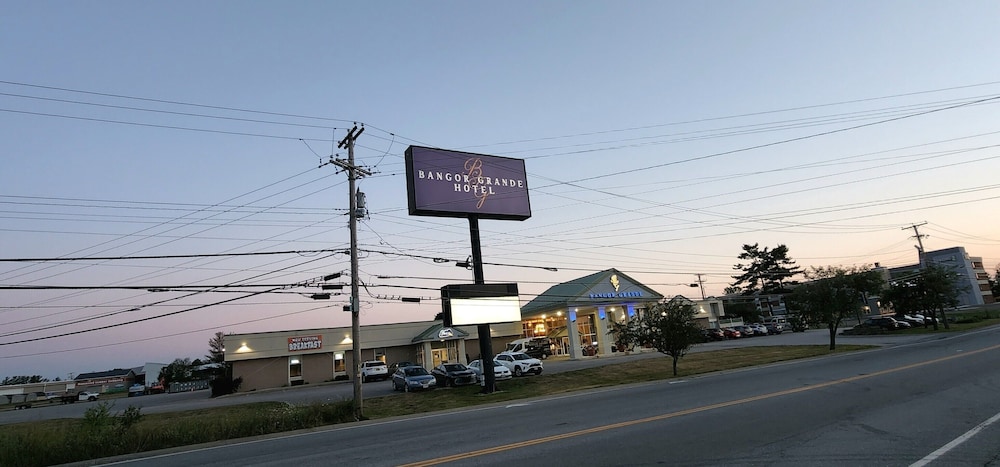 Bangor Grande Hotel and Conference Center 7/58