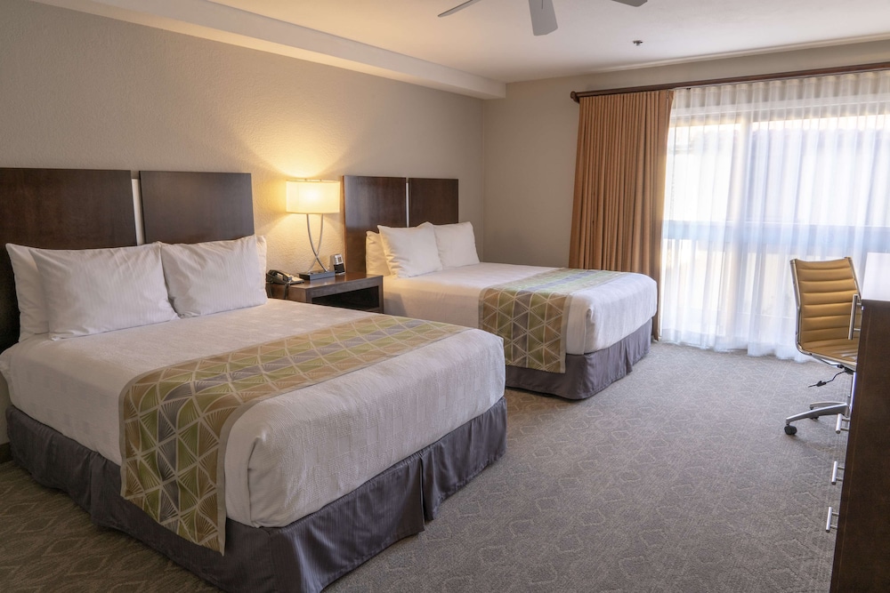 Best Western Plus Monterey Inn 15/46
