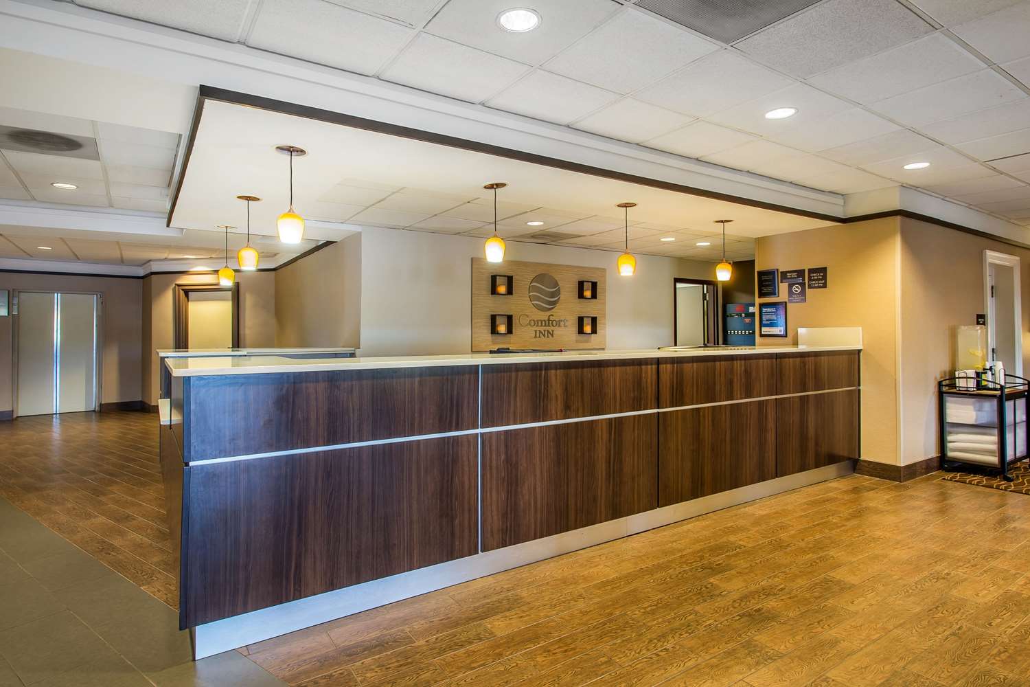 Adventure Hotel by the Parks 3/19