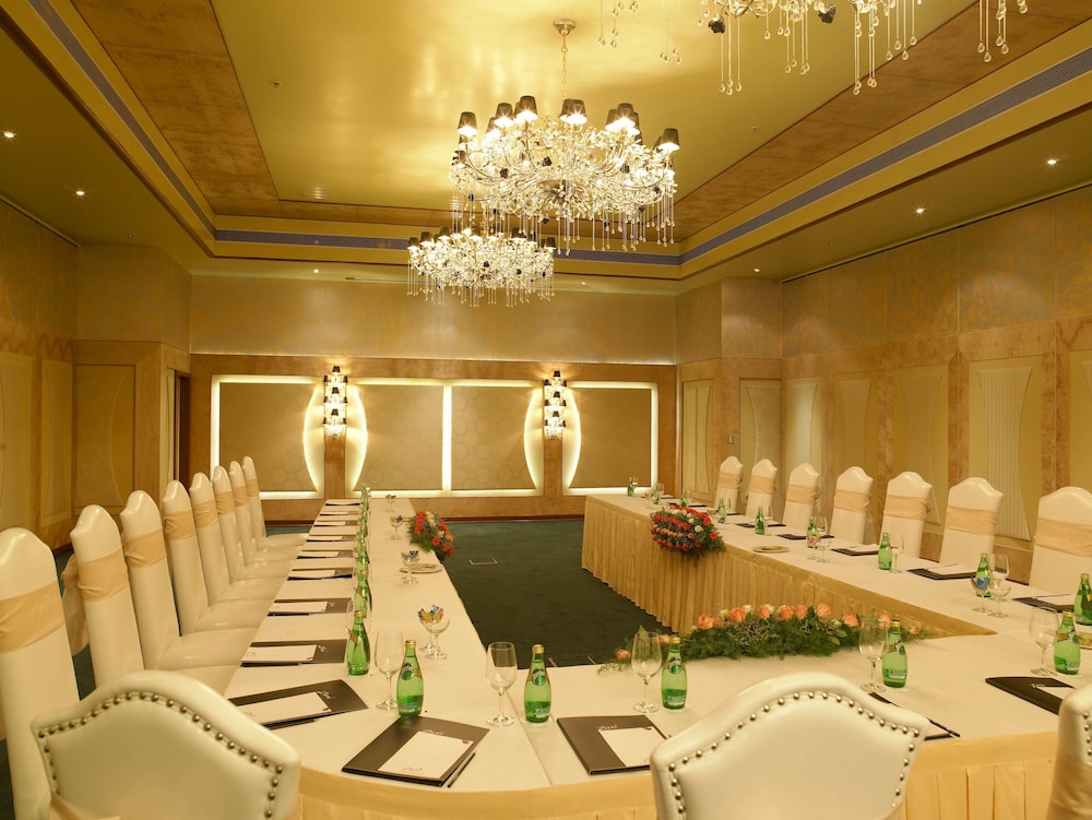 The Zuri Whitefield, Bengaluru 18/50