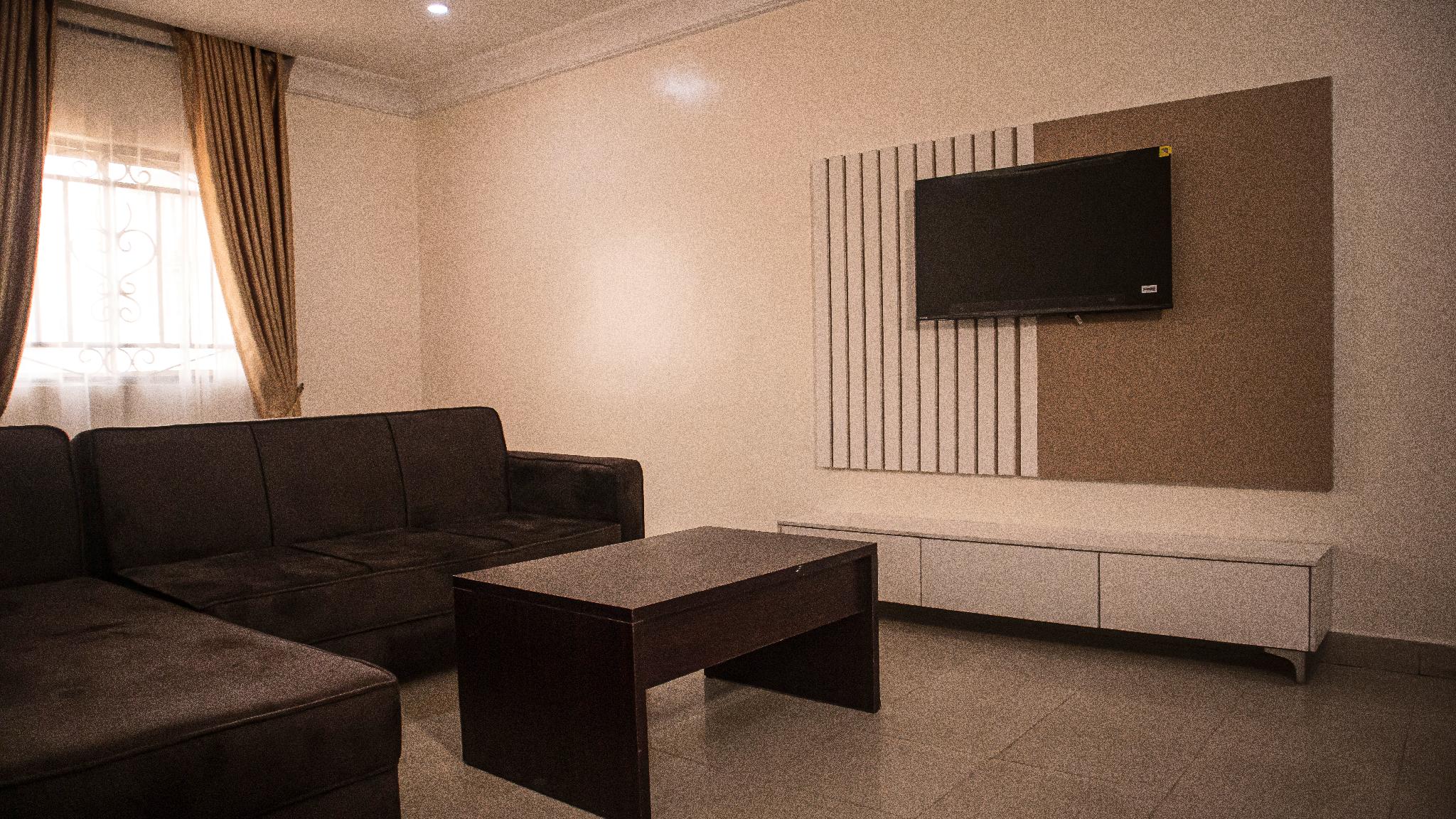 AES Luxury Apartments 12/17
