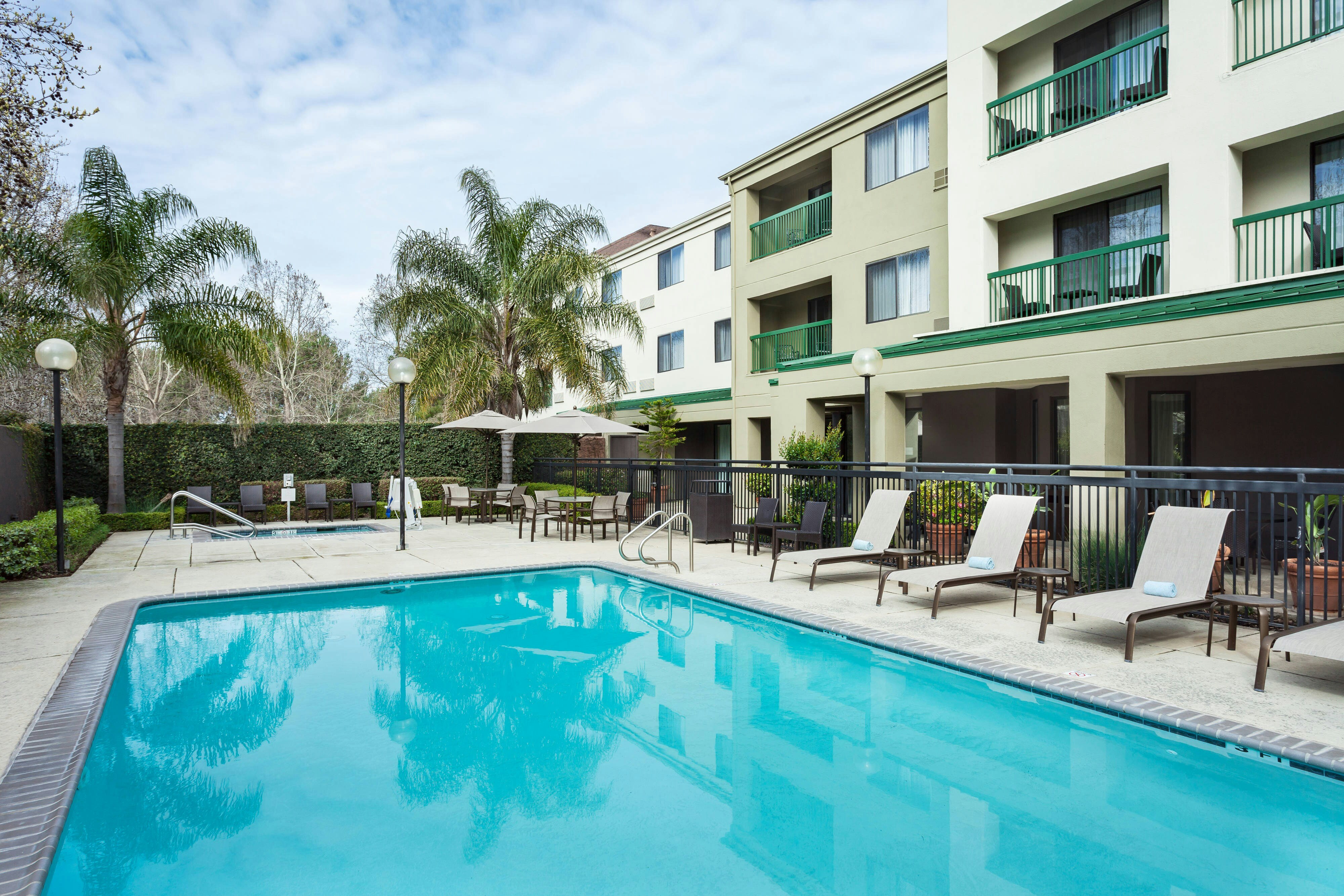 Courtyard by Marriott Stockton 4/34