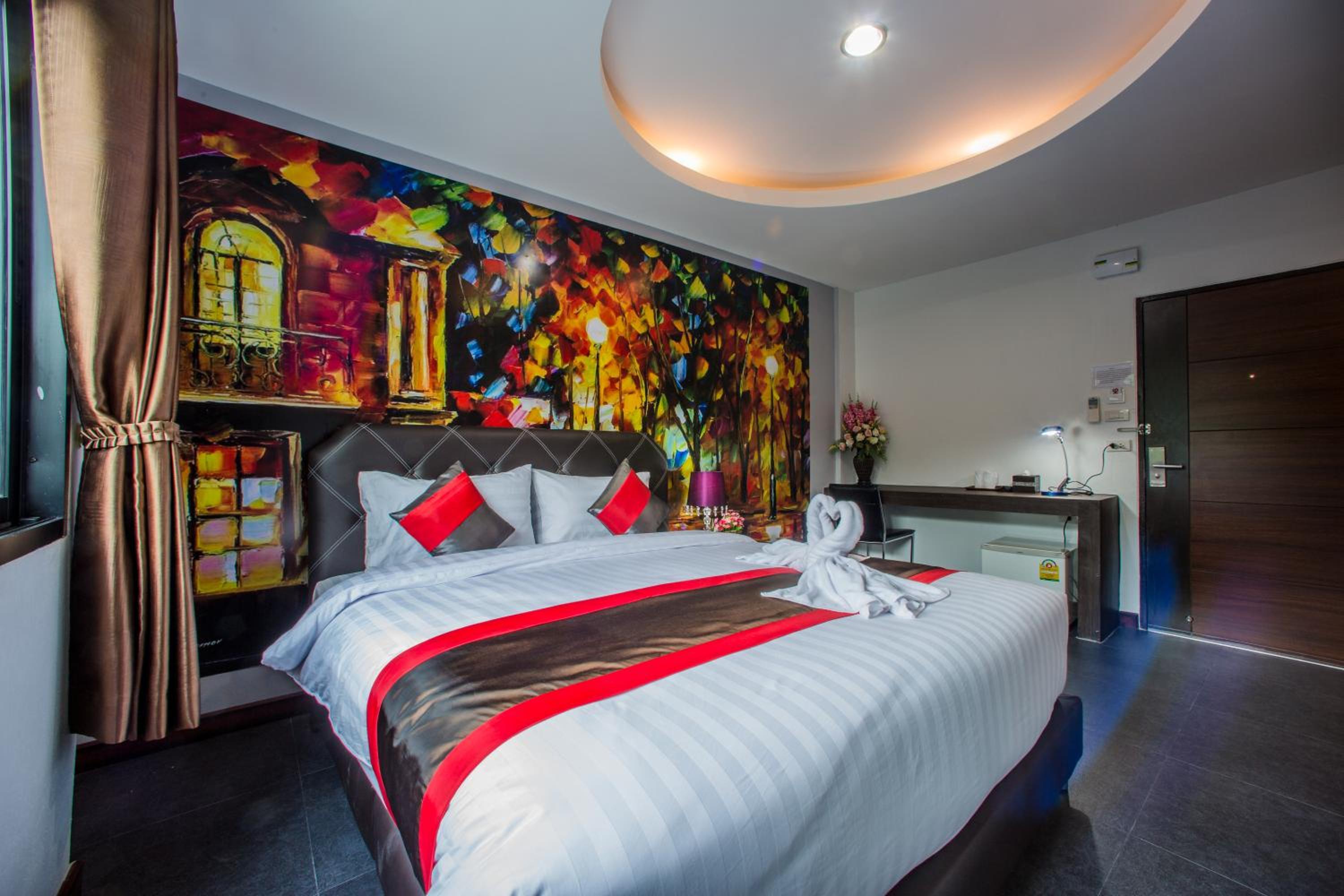 D11 Hotel 5/56