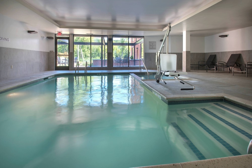 Fairfield Inn & Suites By Marriott Williamstown 24/31
