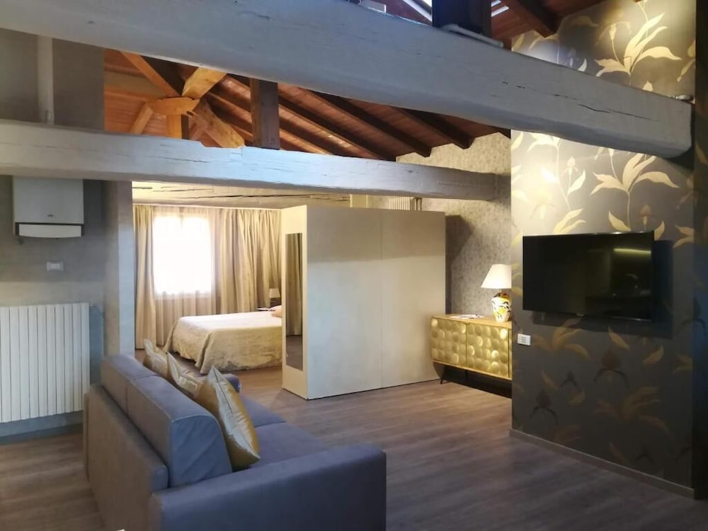 Albergo Centrale Bologna 57/79