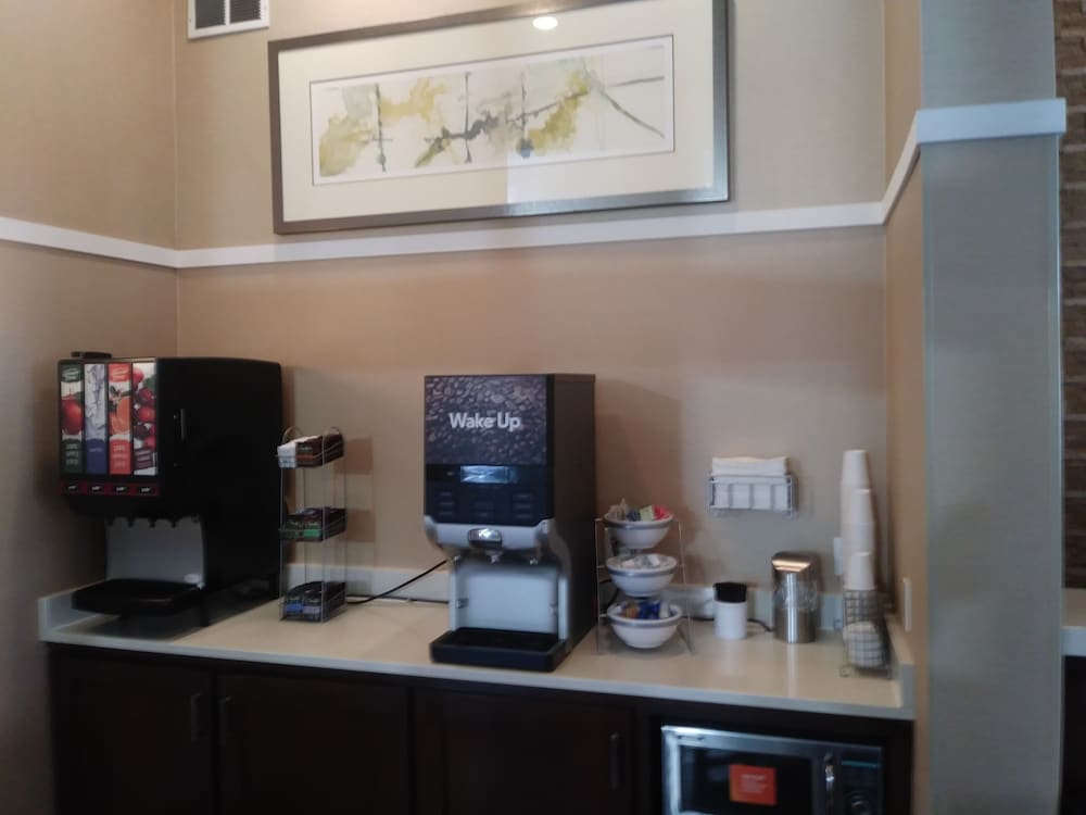 Comfort Inn & Suites Spokane Valley Central 14/40