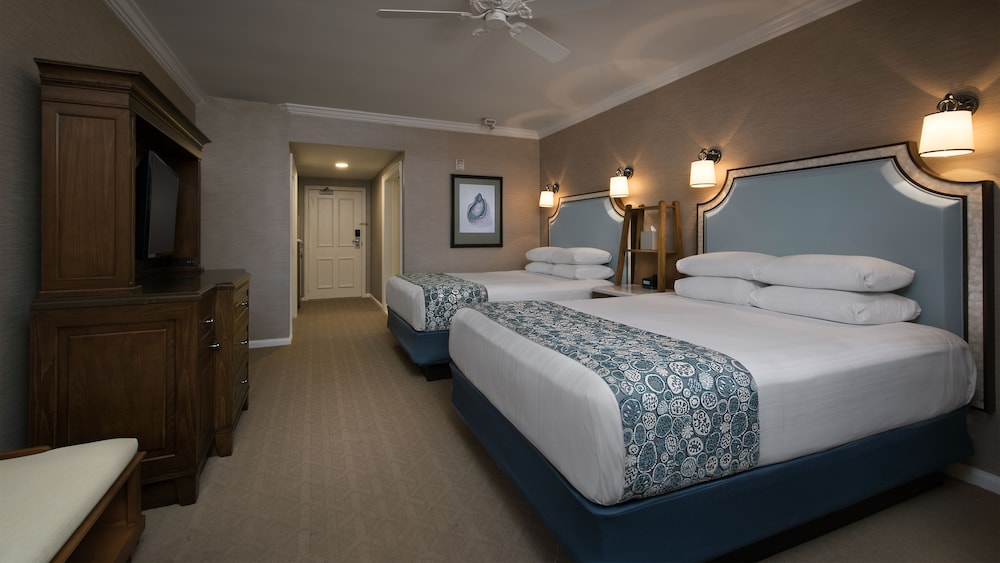 Disneys Beach Club Resort 12/50