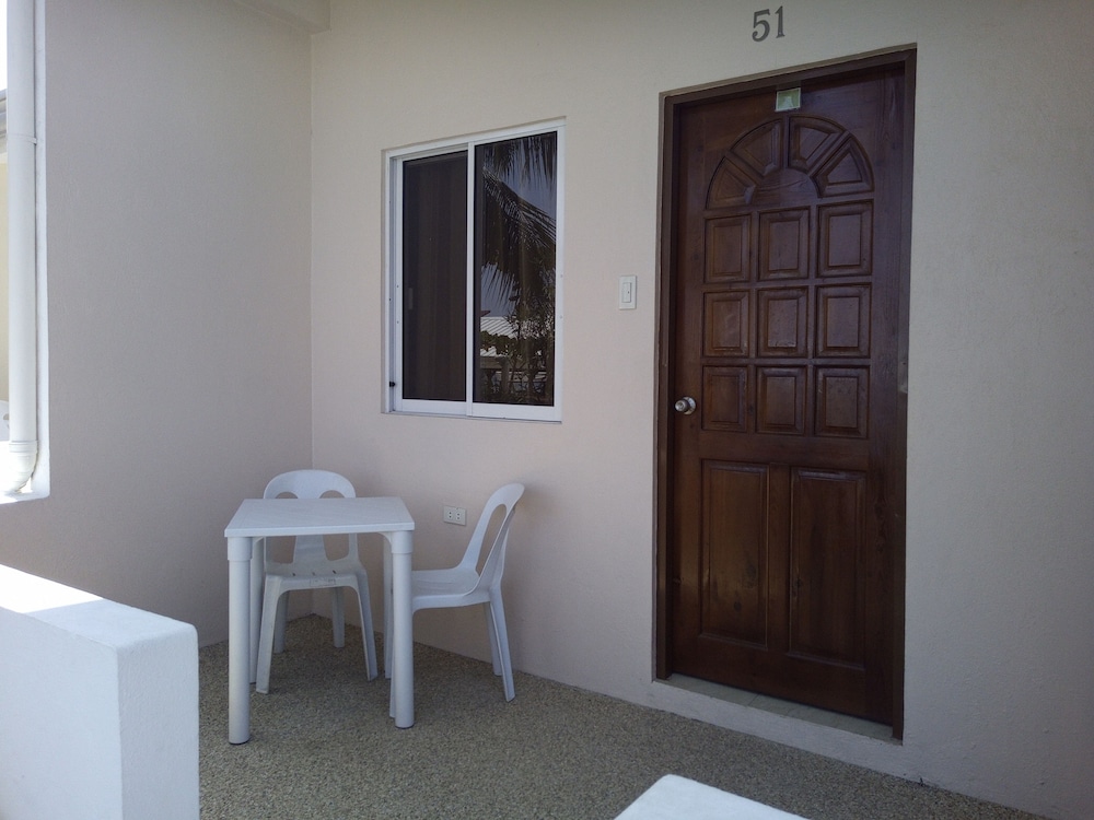 Ocean Bay Beach Resort 50/50