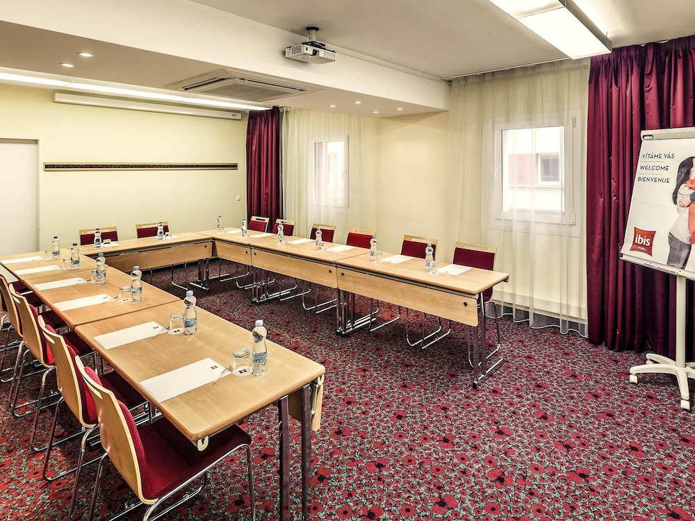 Ibis Praha Old Town 63/70