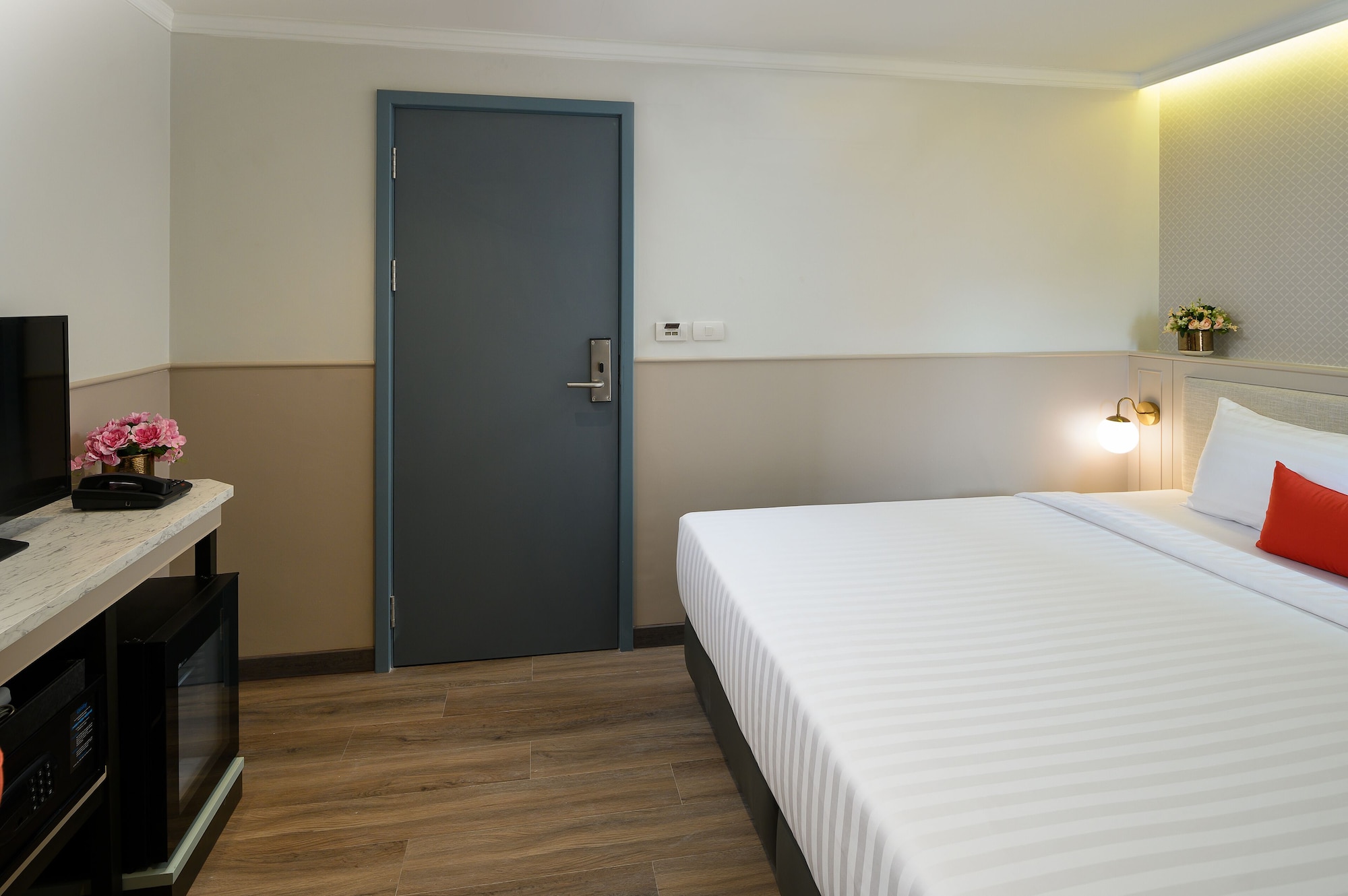 SUPERIOR, DOUBLE BED