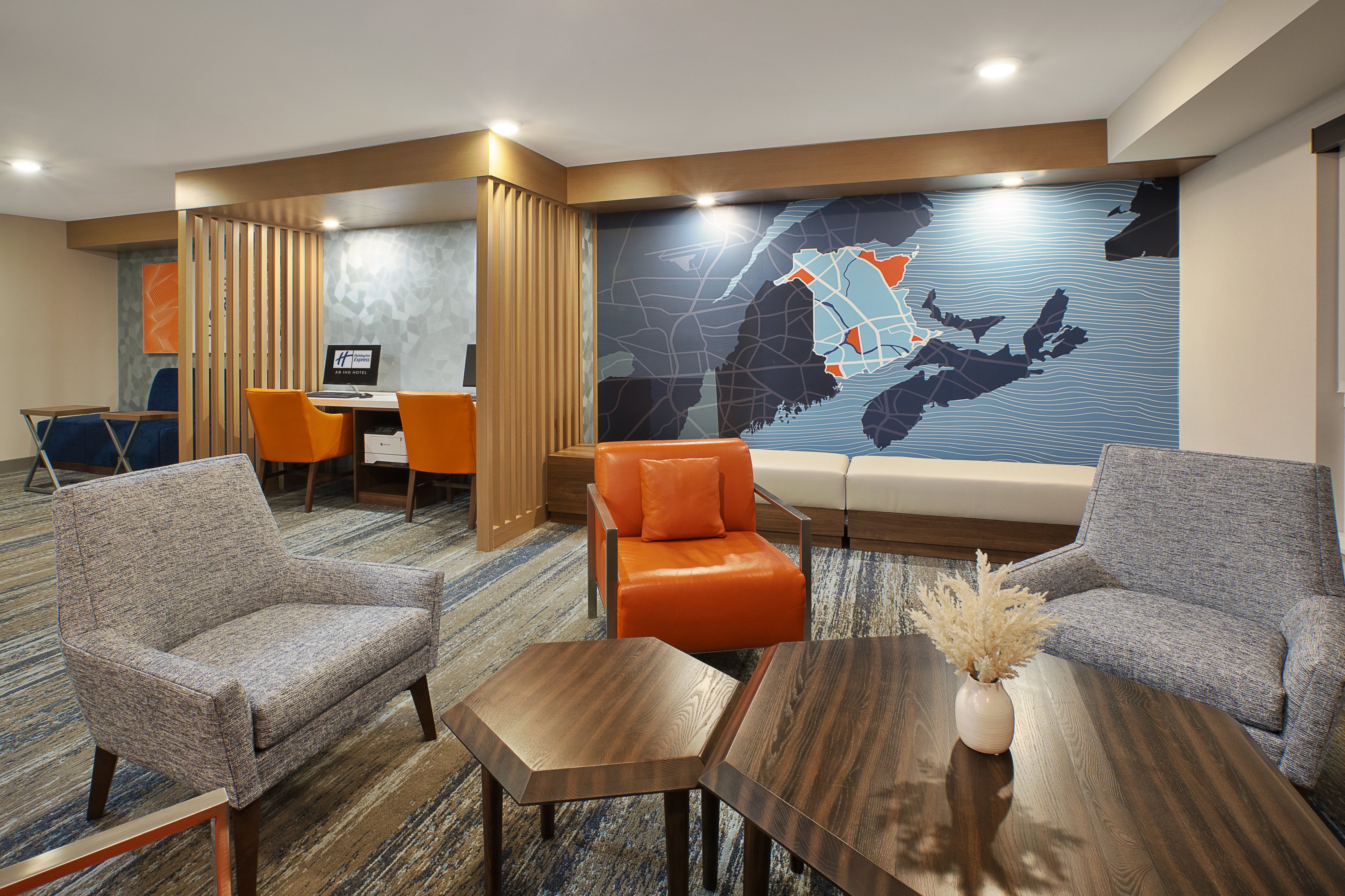 Holiday Inn Express Suites Fredericton 55/76