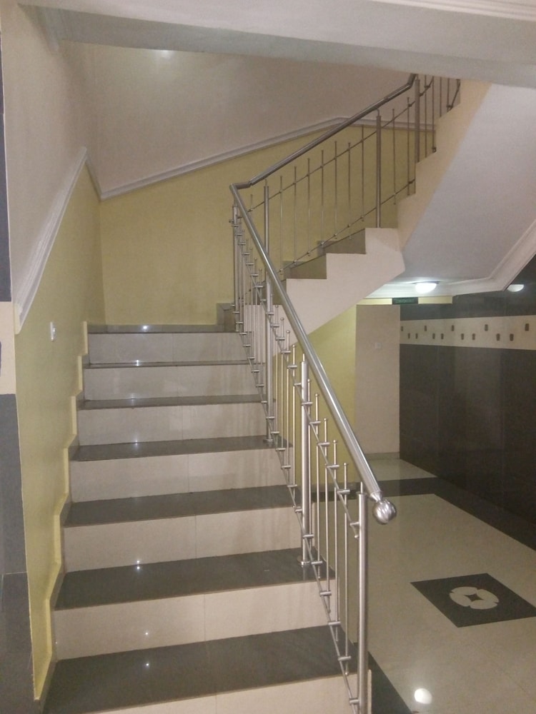 Allen Suites photo2