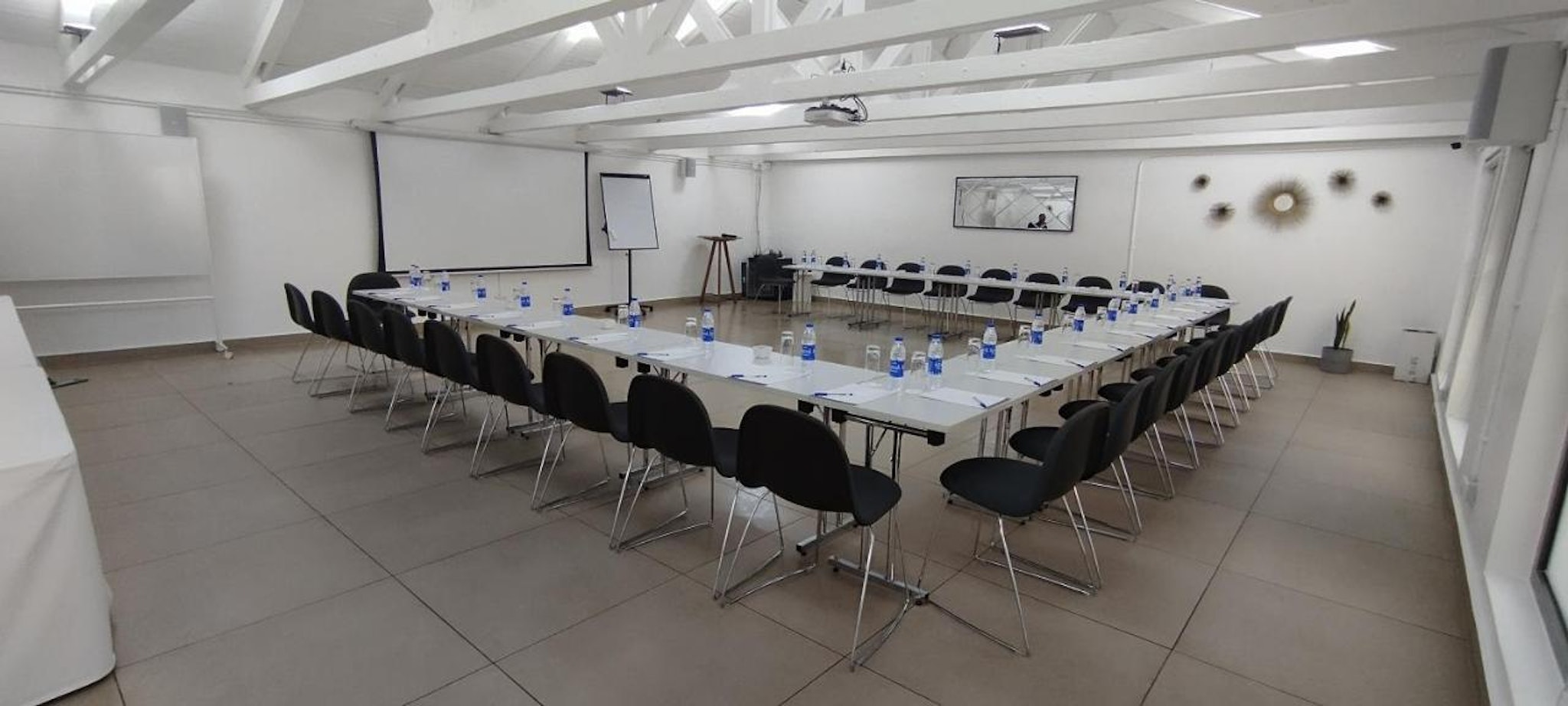 Nordic Hotel Lagos 20/22