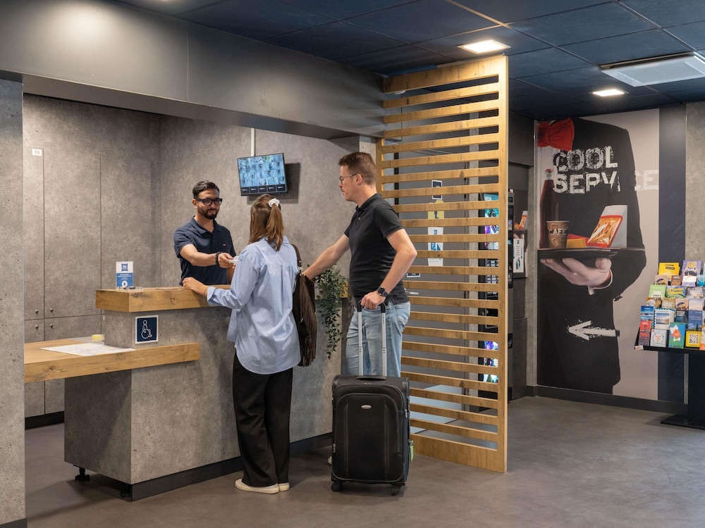 IBIS BUDGET LYON CALUIRE CITE INTERNATIONALE 8/57
