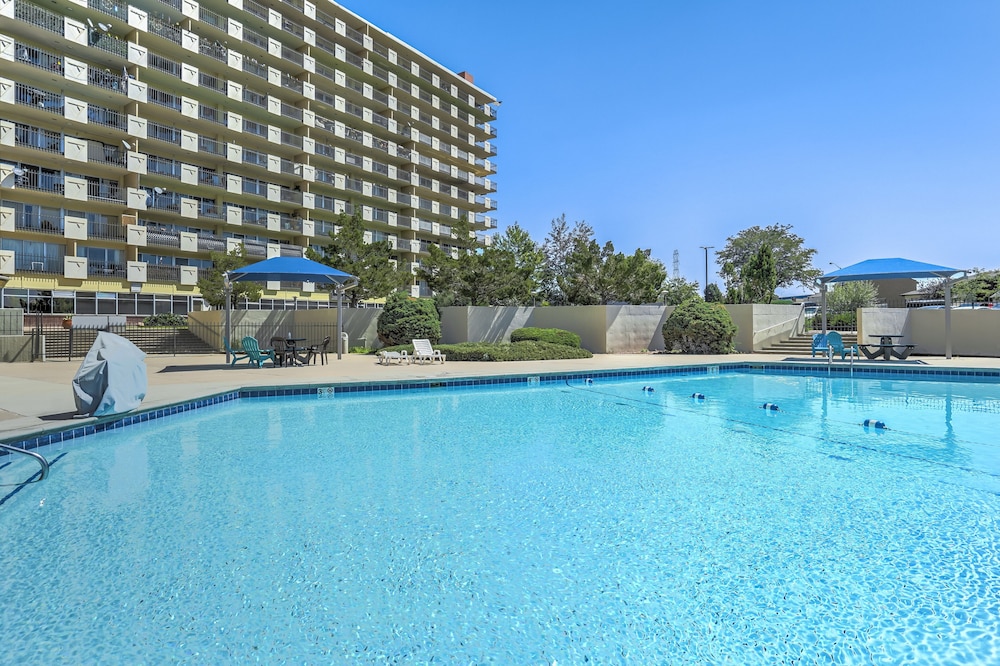 Satellite Hotel 8/50