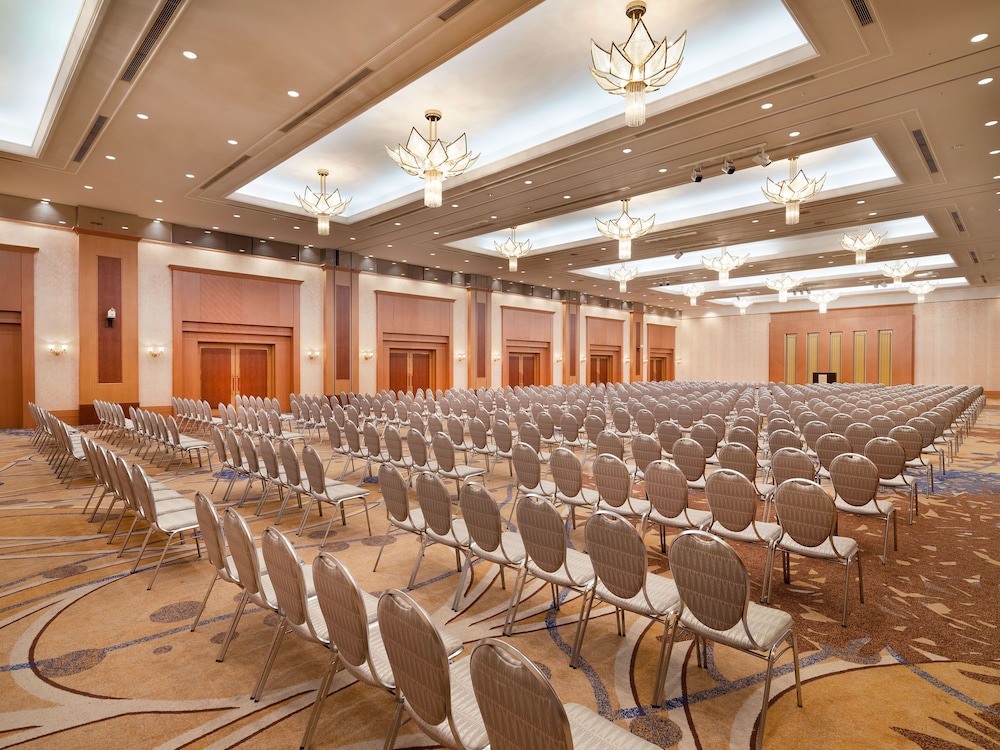 Ana Crowne Plaza Chitose 68/78