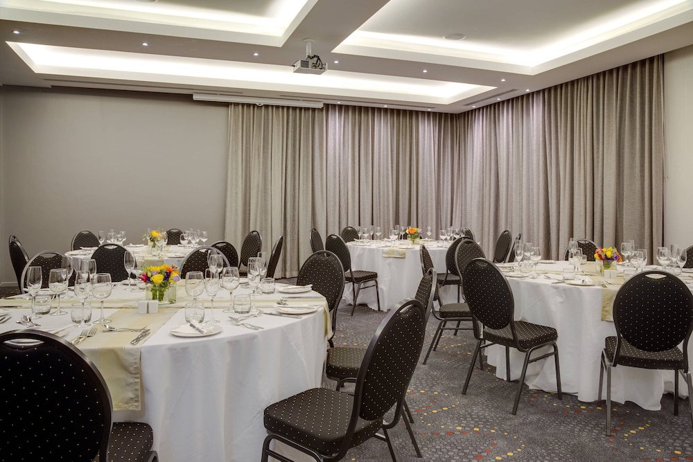 Protea Hotel by Marriott Cape Town Tyger Valley 41/45