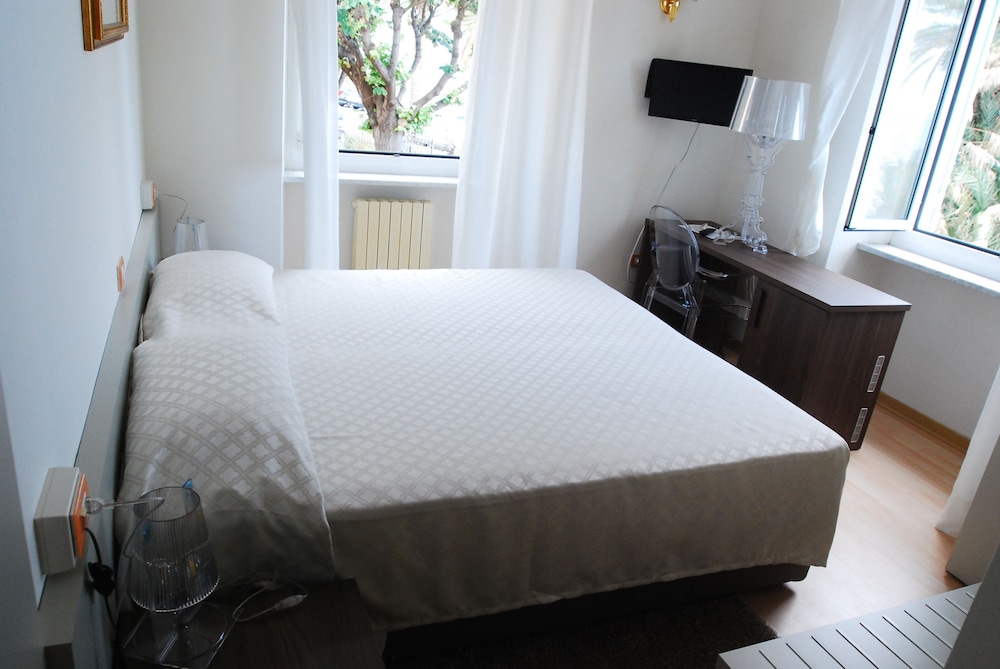 Hotel Villa Sophia 10/24