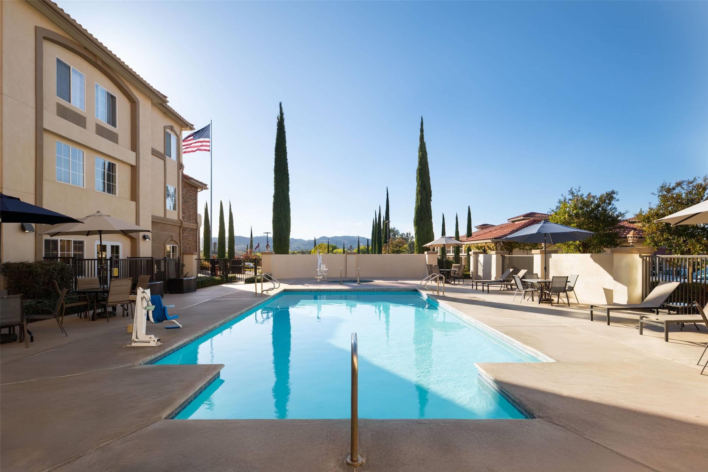 La Quinta Inn And Suites By Wyndham Paso Robles 59/62