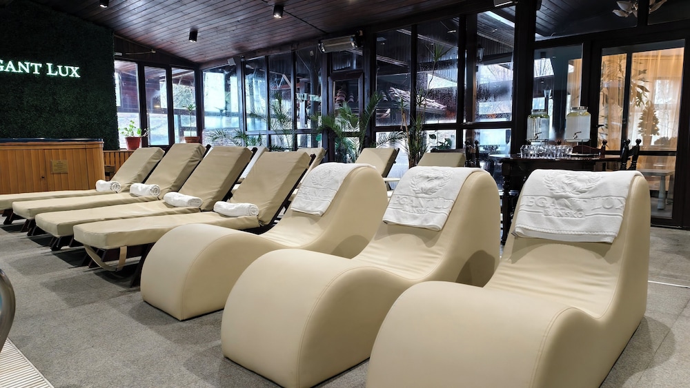 Hotel Elegant Lux 69/90