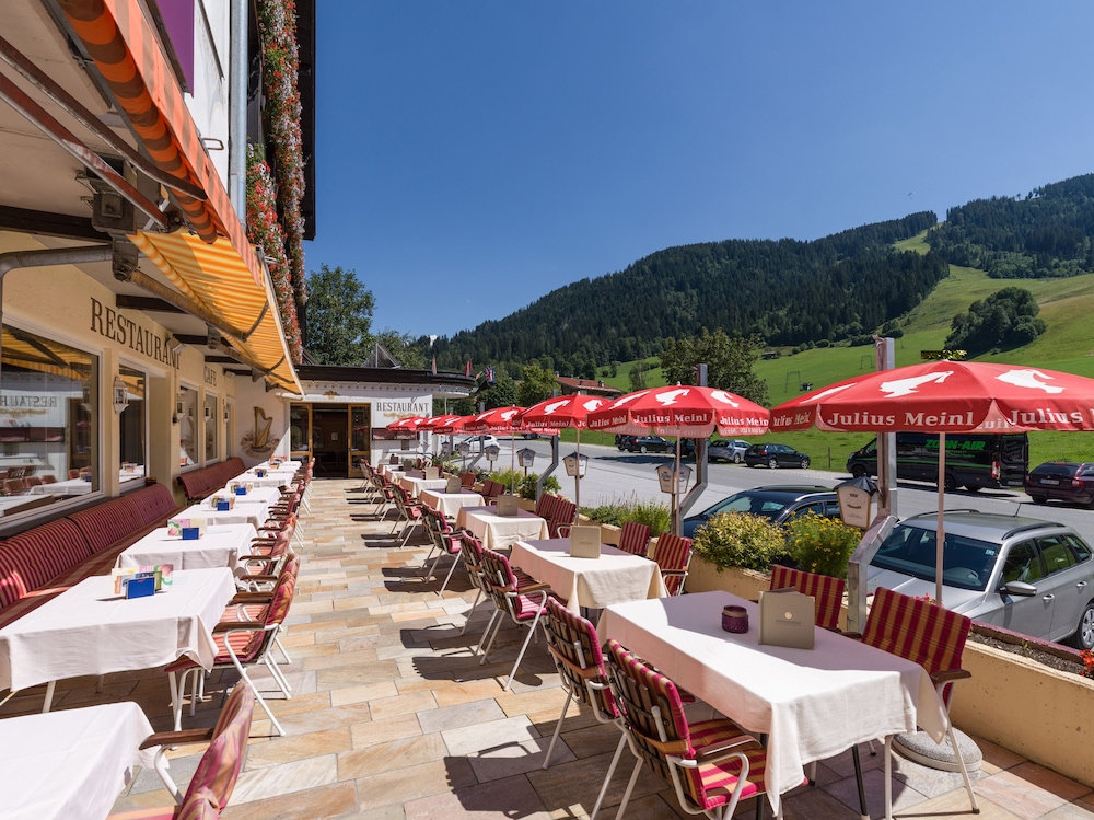 HARMONY HOTEL HARFENWIRT 32/38
