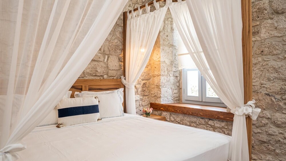 Alba Otel Alacati 8/50