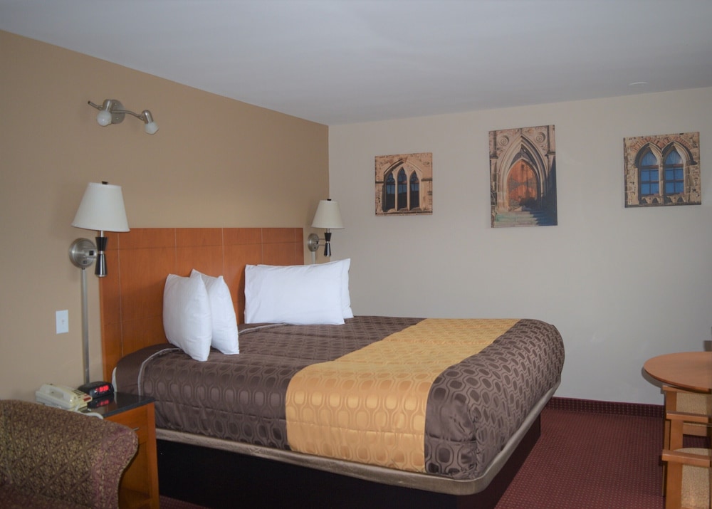 Knights Inn Arnprior 14/34