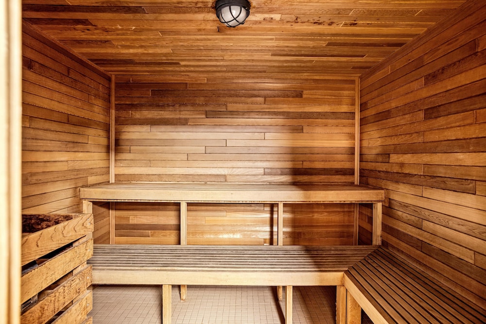 Glacier Mountaineer Lodge 14/32